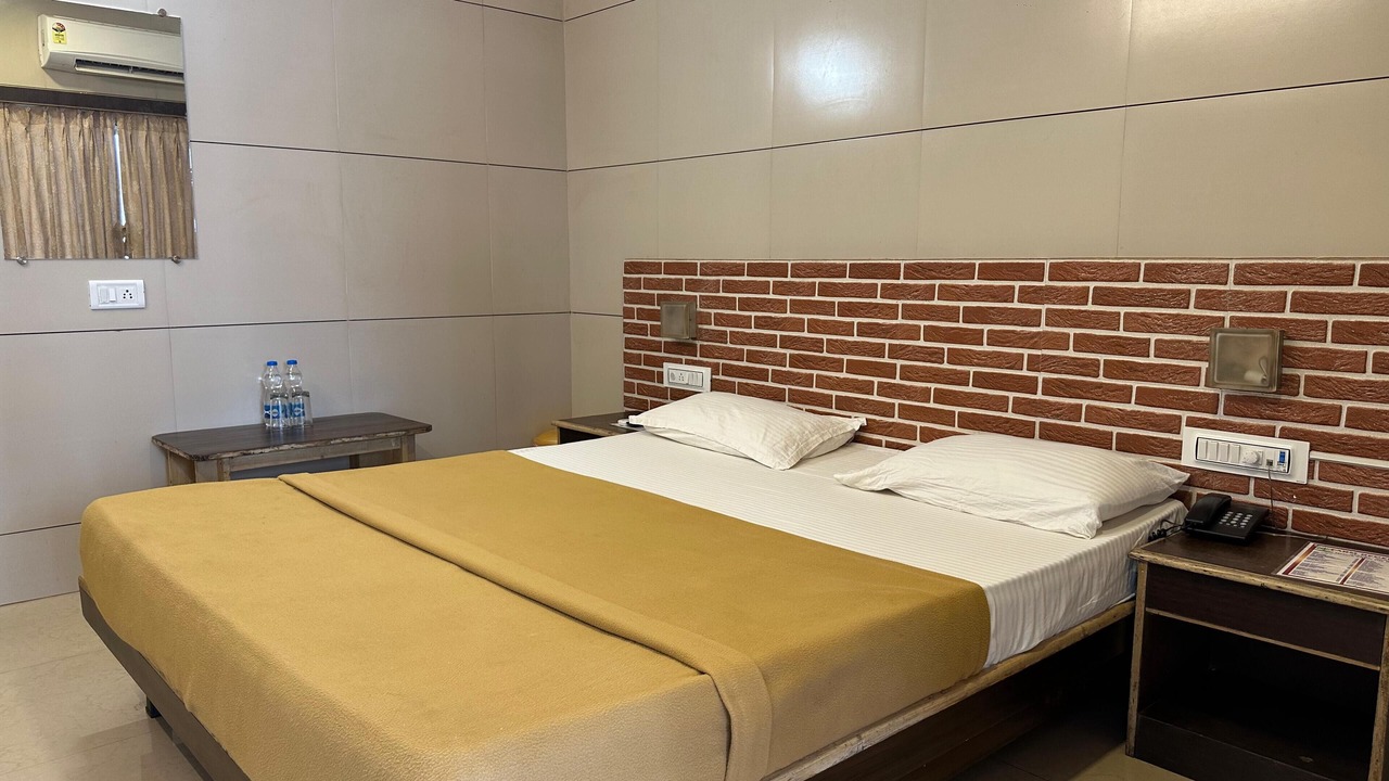 Photo of Bedroom in Gorai