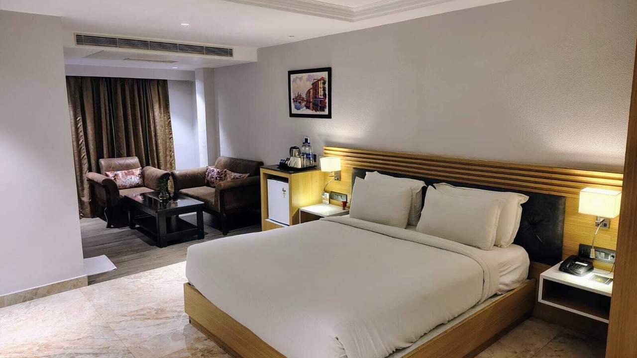 Photo of Bedroom in Dhanbad