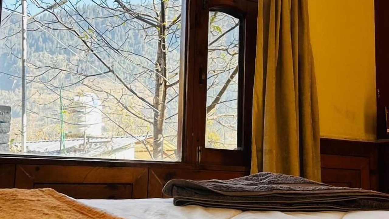 Photo of Bedroom in Old Manali