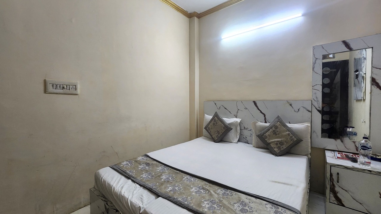 Photo of Bedroom in Jangpura