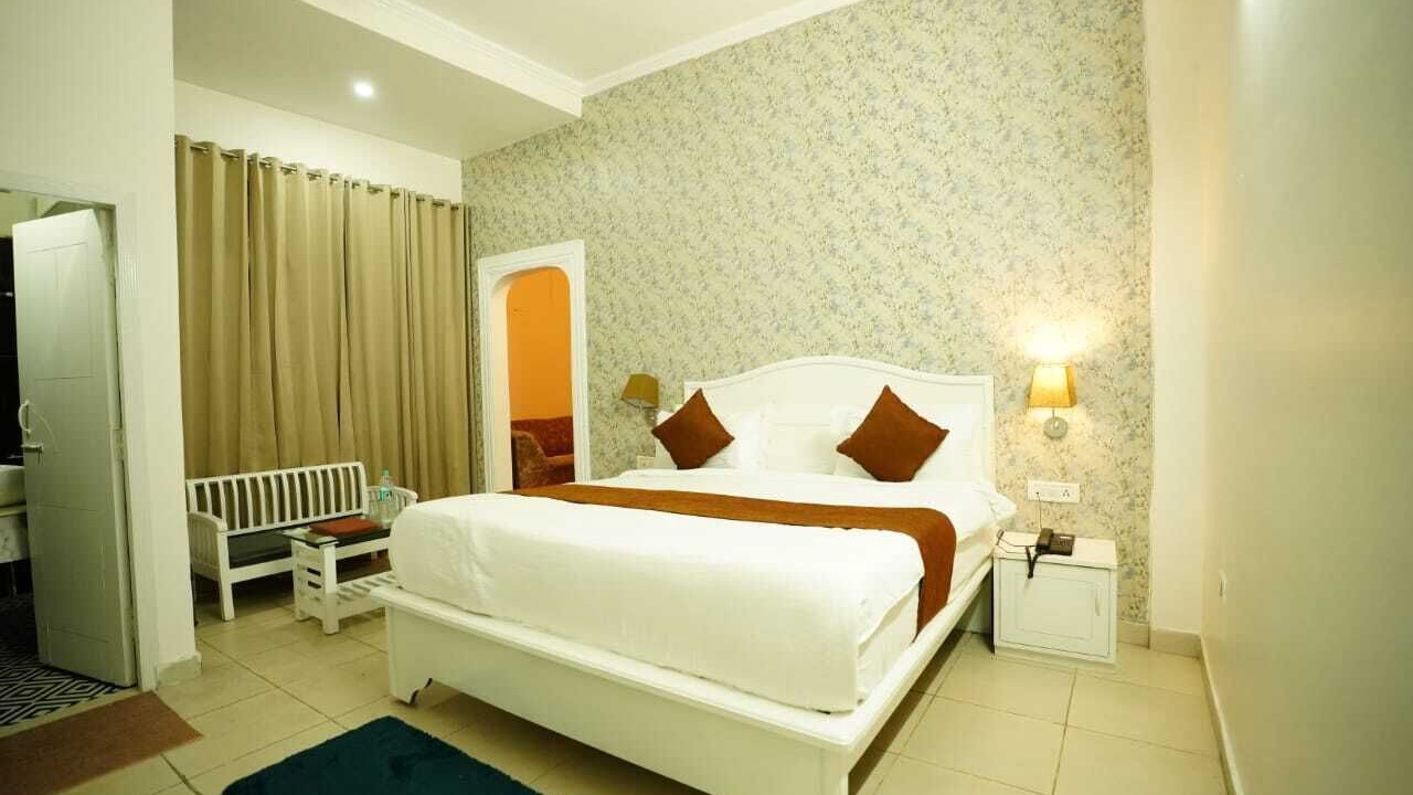 Photo of Bedroom in Kashipur