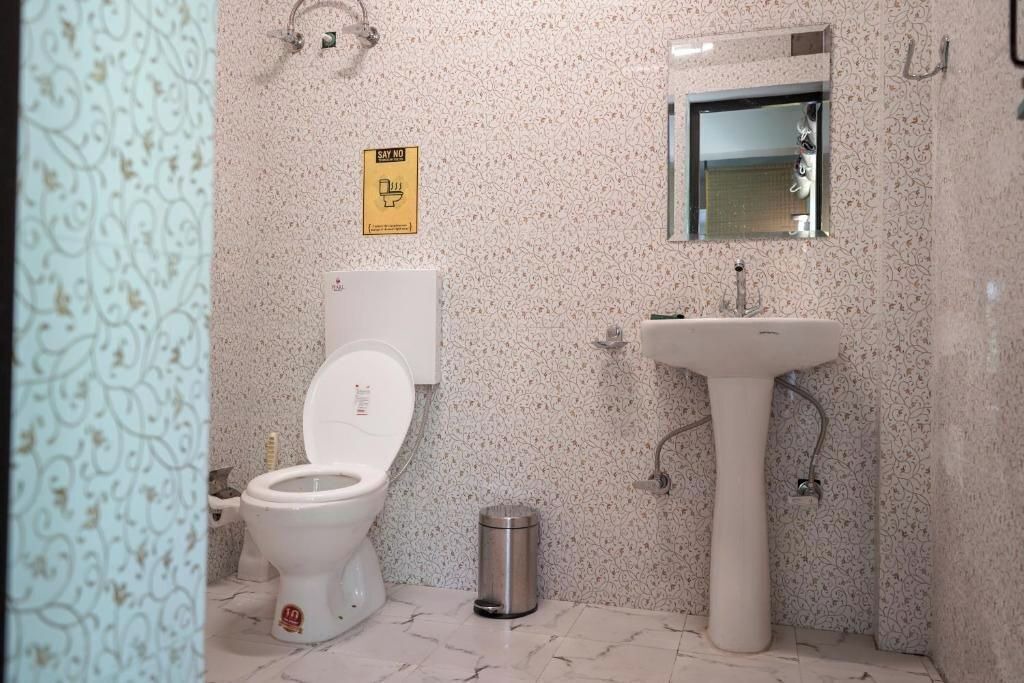 Photo of Bathroom in Bhagsu Nag