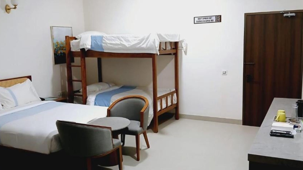 Photo of Bedroom in Courtallam