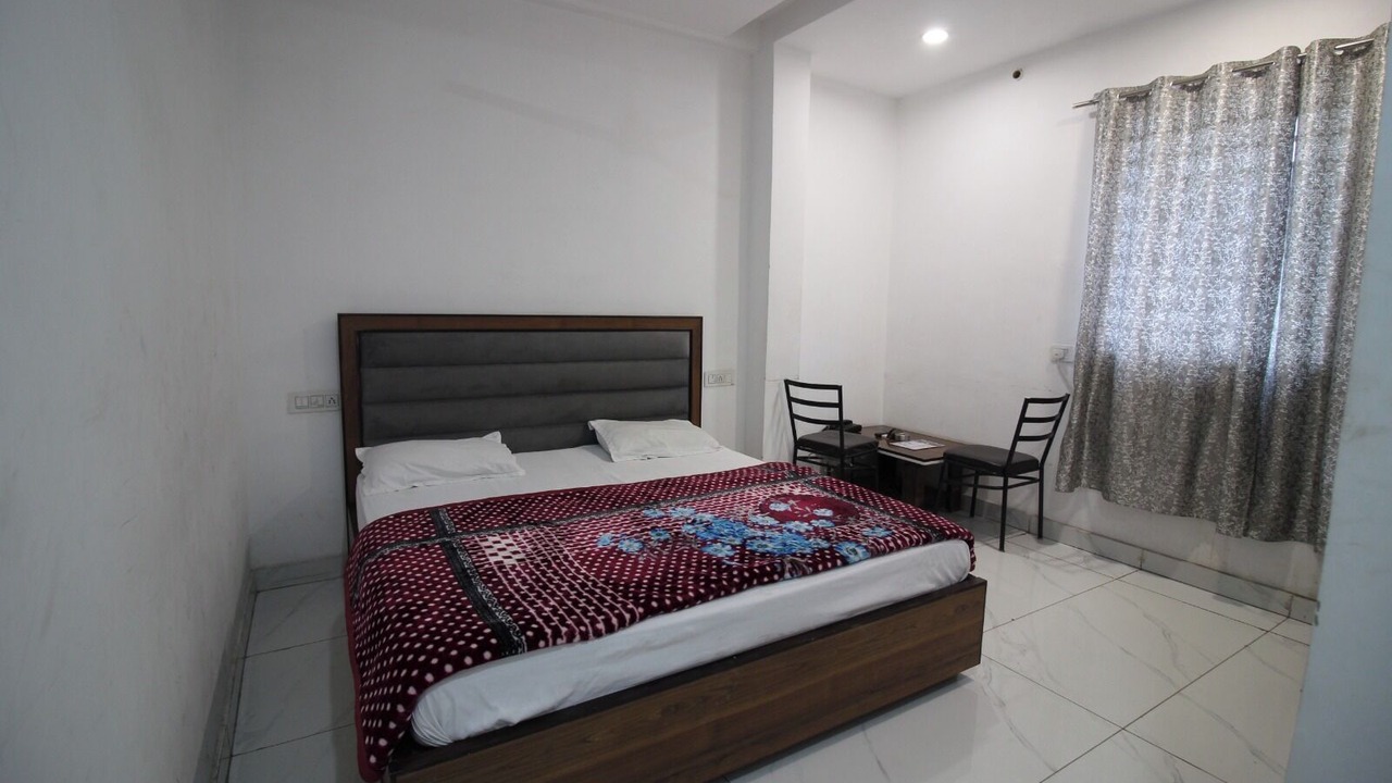 Photo of Bedroom in Baddi