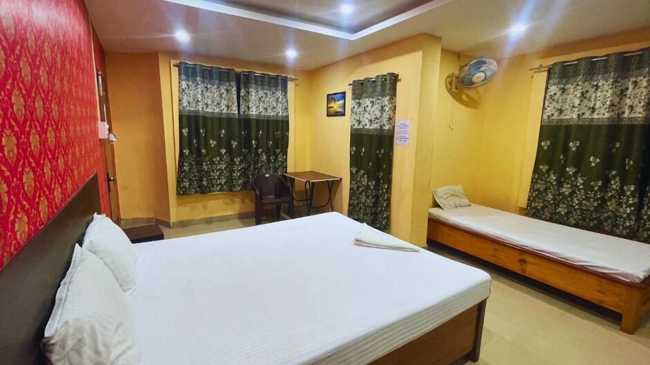 Photo of Bedroom in Sualkuchi