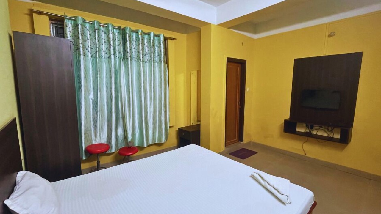 Photo of Bedroom in Sualkuchi