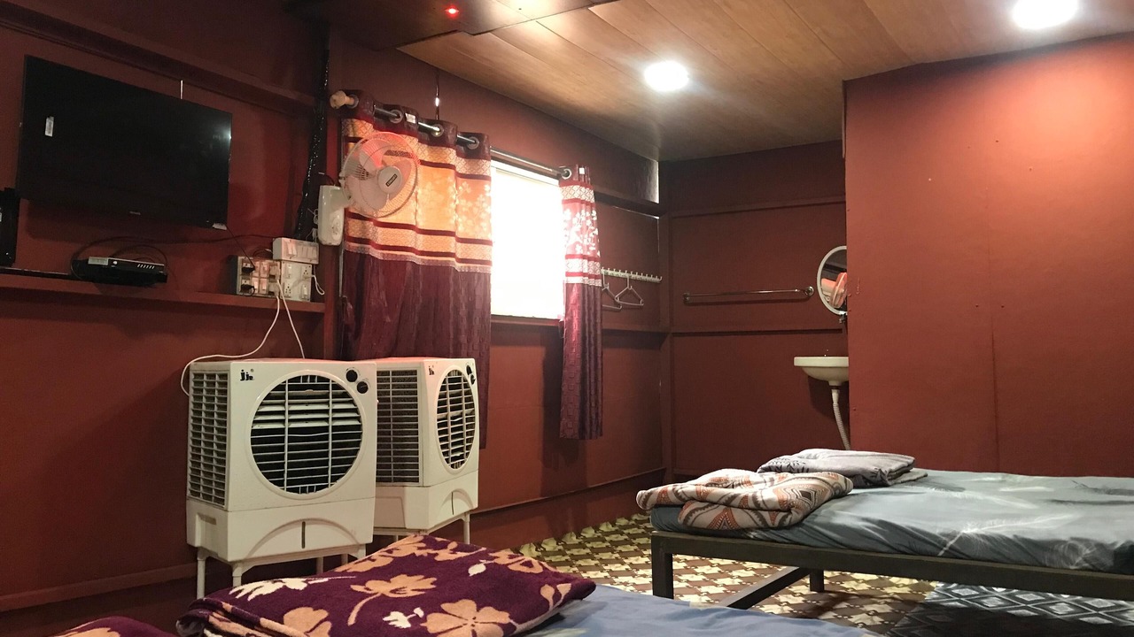 Photo of Bedroom in Satara