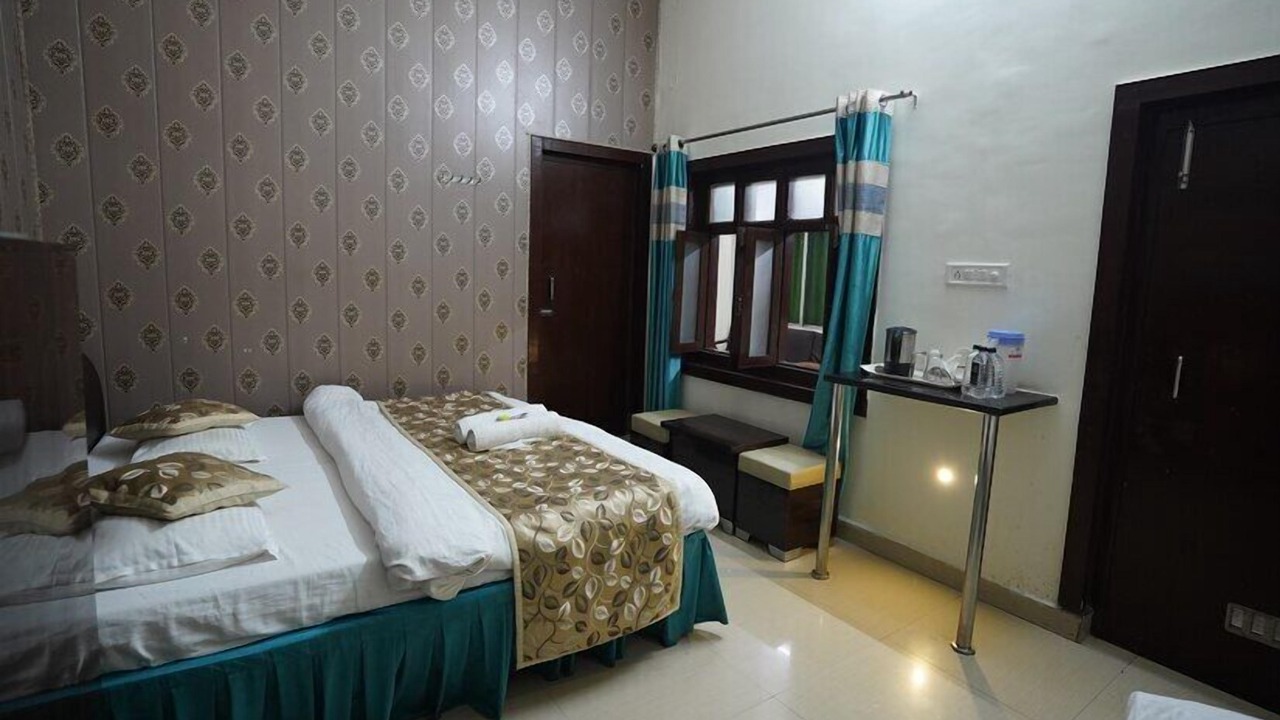 Photo of Bedroom in Allahabad