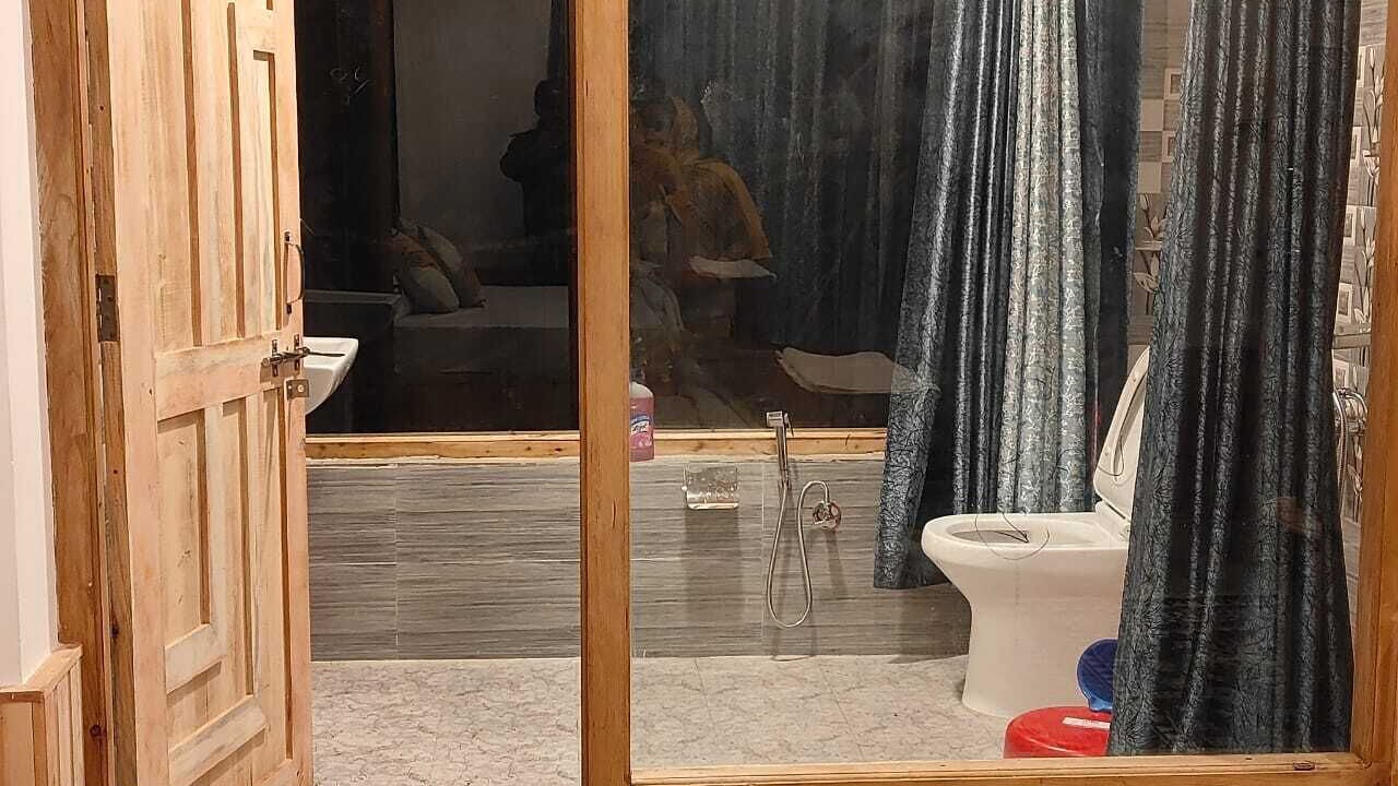 Photo of Bathroom in Banjar