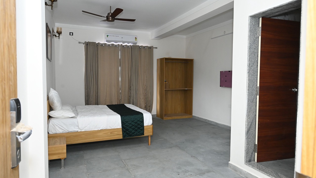 Photo of Bedroom in Mangalore