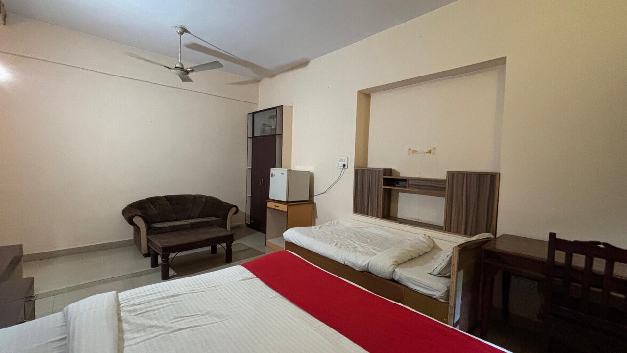Photo of Bedroom in Raja Park