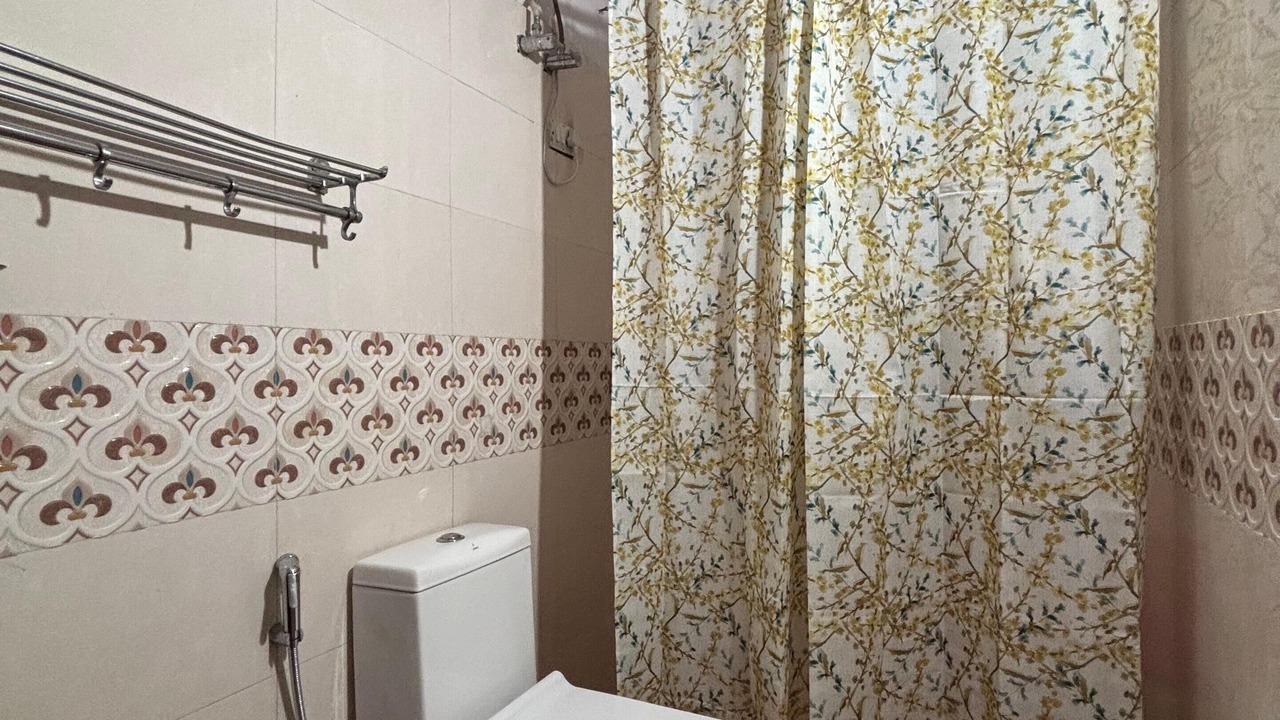Photo of Bathroom in Raja Park