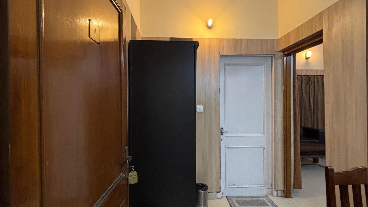 Photo of Bedroom in Raja Park