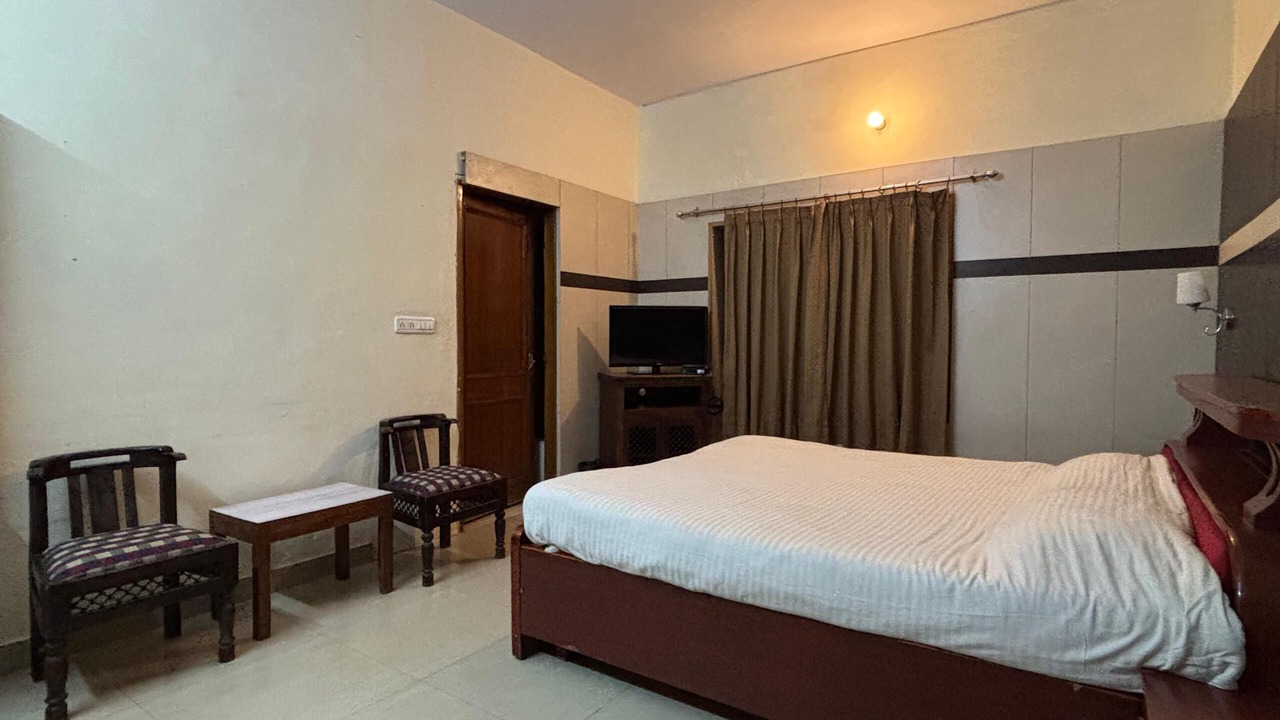 Photo of Bedroom in Raja Park