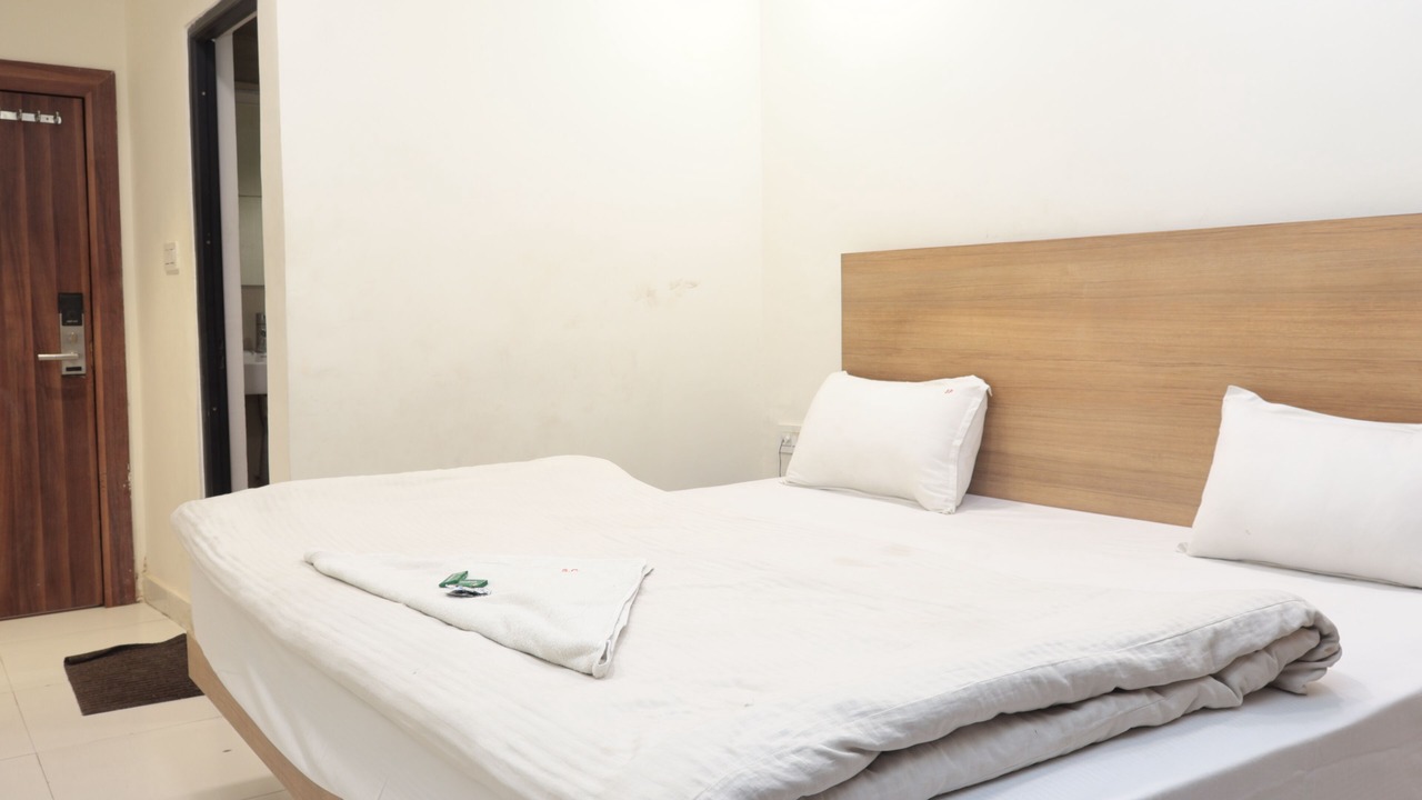 Photo of Bedroom in Bhopal