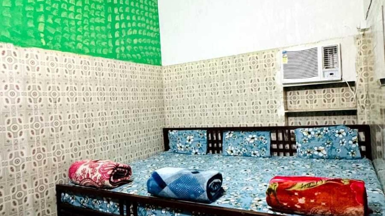 Photo of Bedroom in Mehandipur