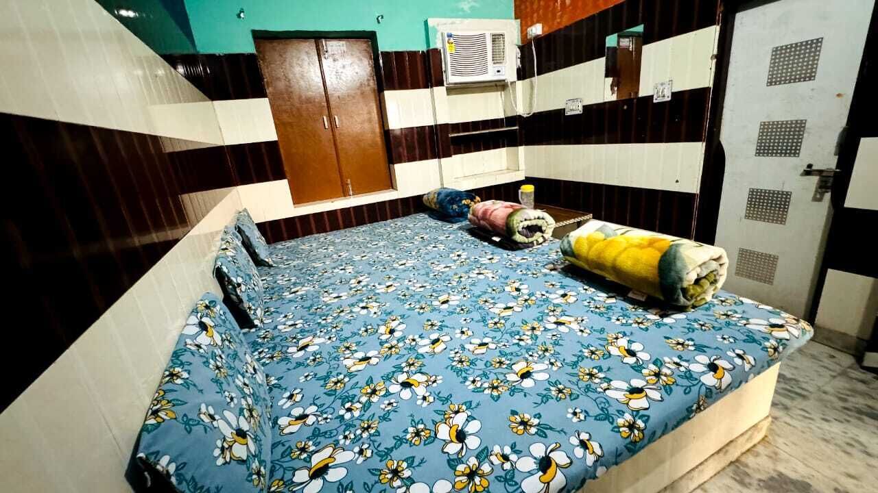 Photo of Bedroom in Mehandipur