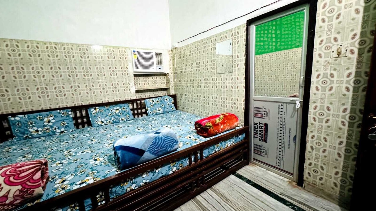 Photo of Bedroom in Mehandipur