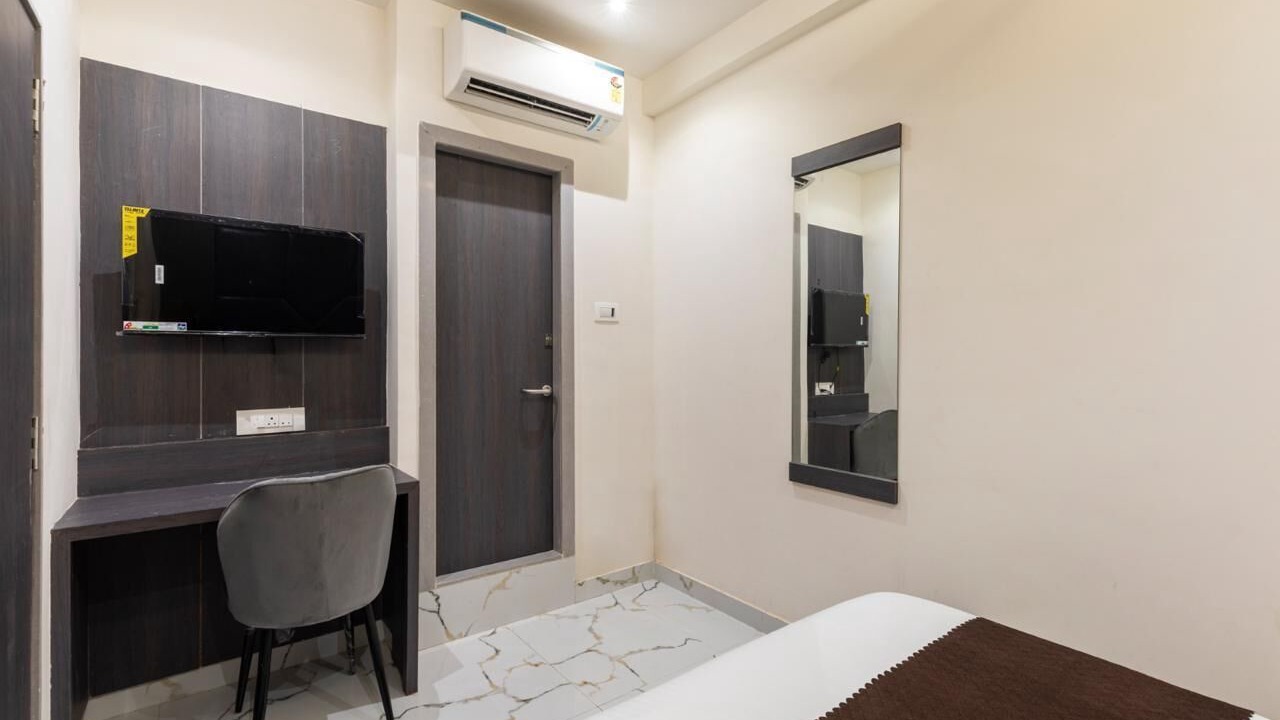 Photo of Bedroom in Borivali West