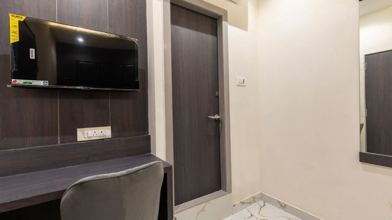 Photo of Bedroom in Borivali West