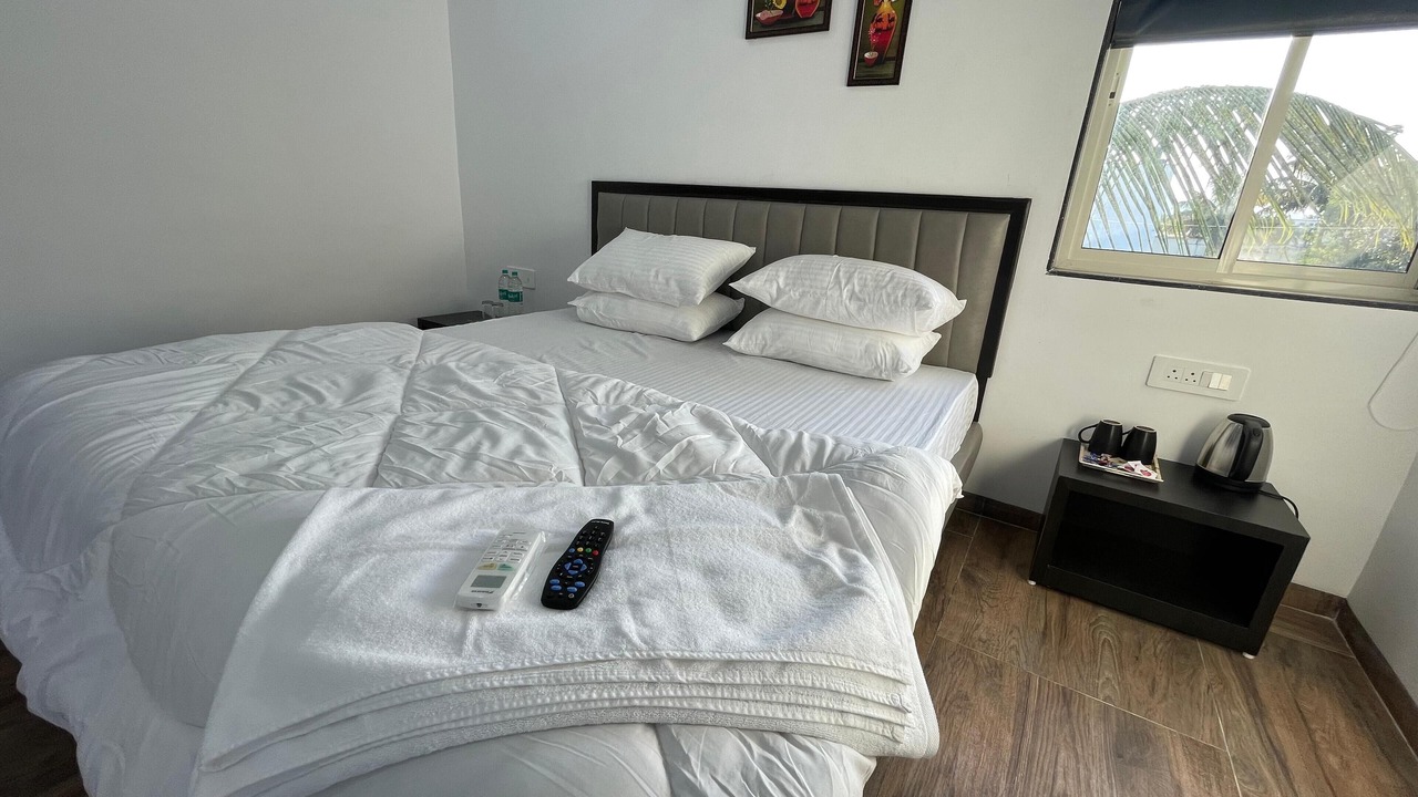 Photo of Bedroom in Satara