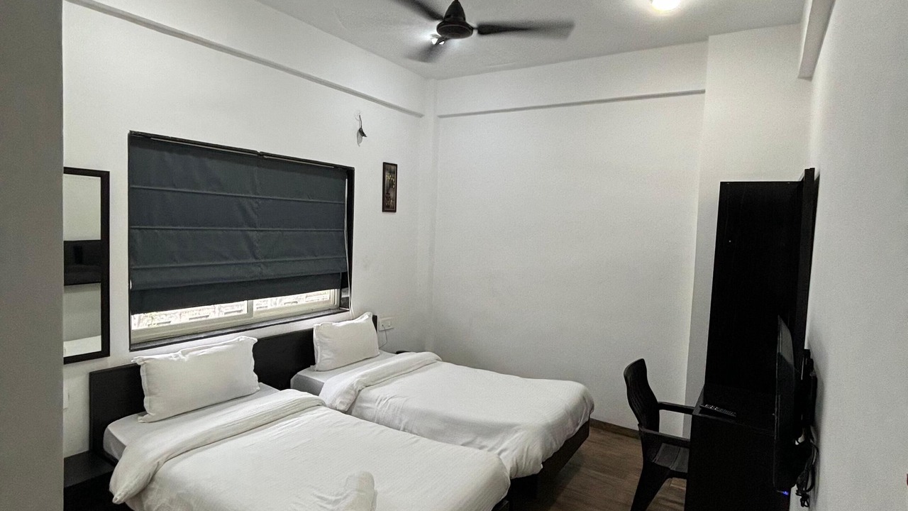 Photo of Bedroom in Satara