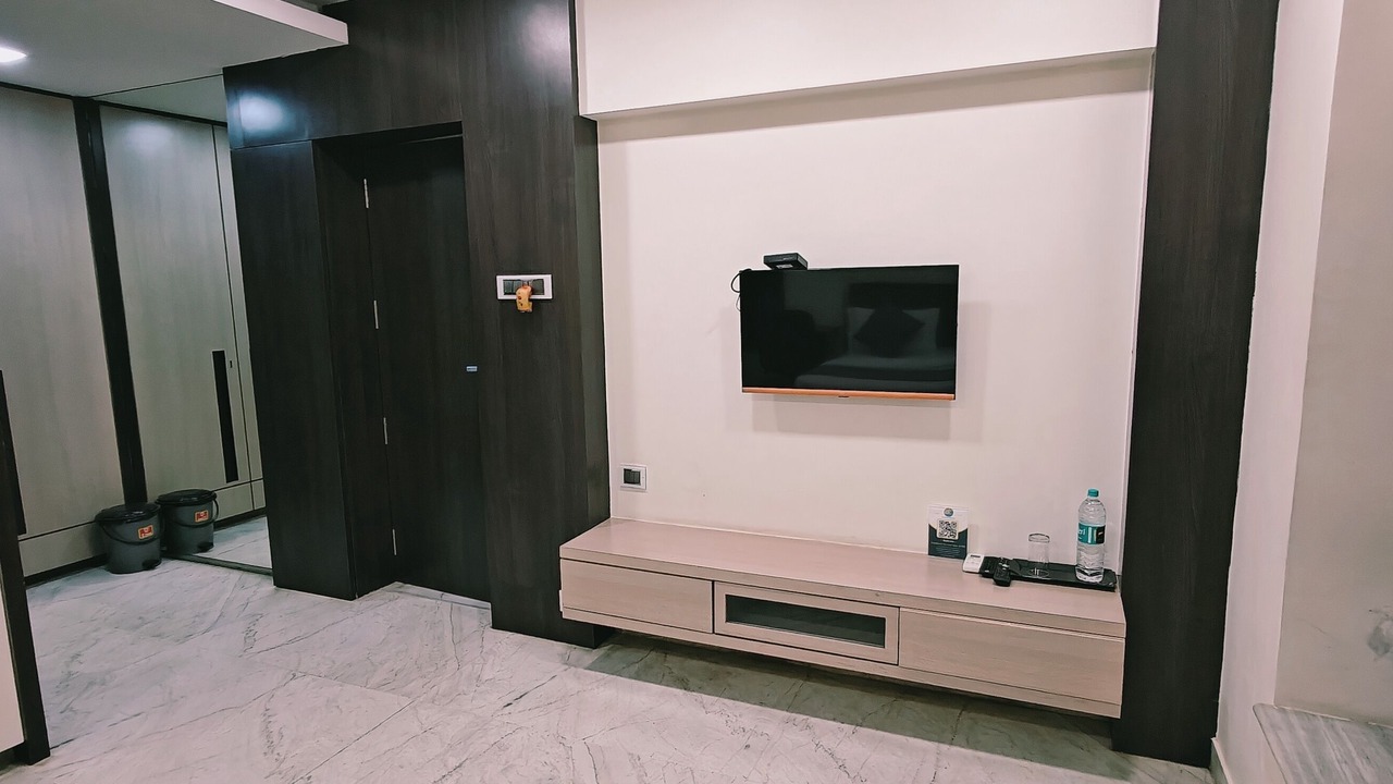 Photo of Bedroom in Upper Govind Nagar