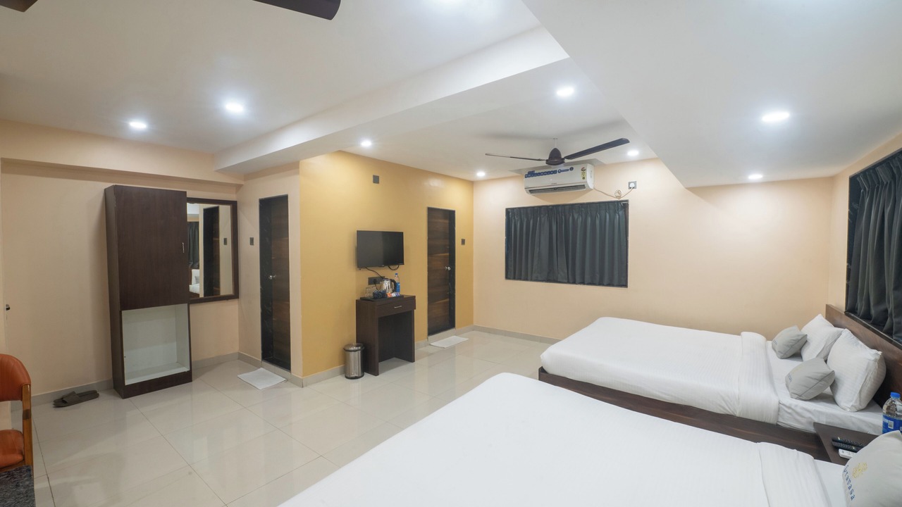 Photo of Bedroom in Shirdi
