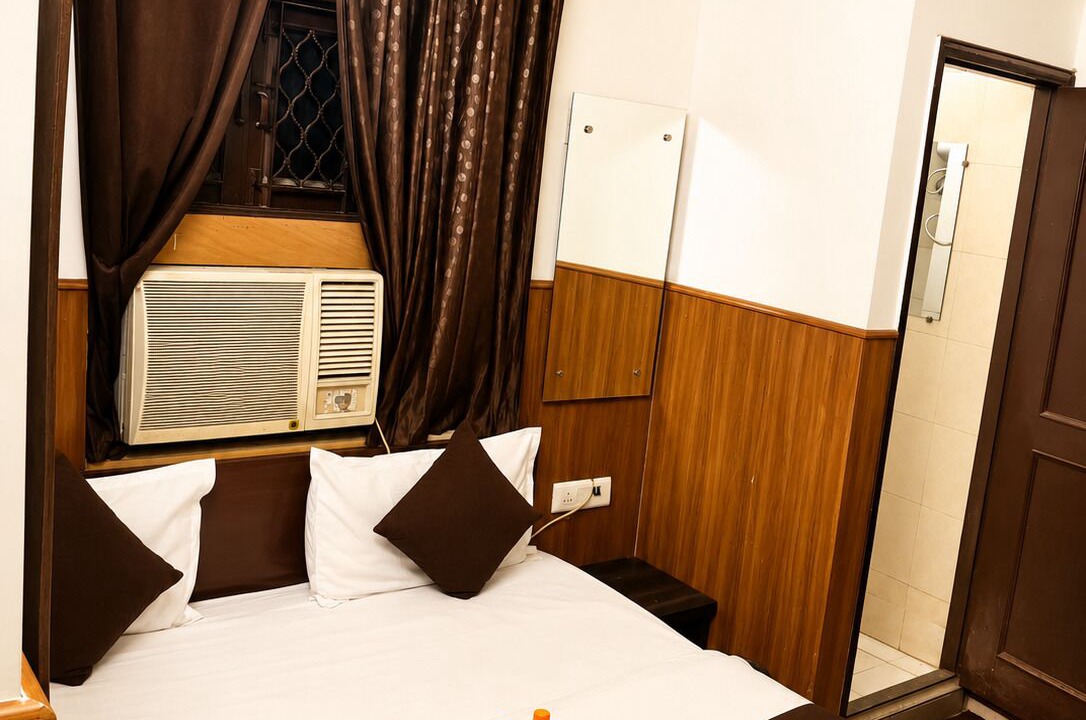 Photo of Bedroom in Azadpur
