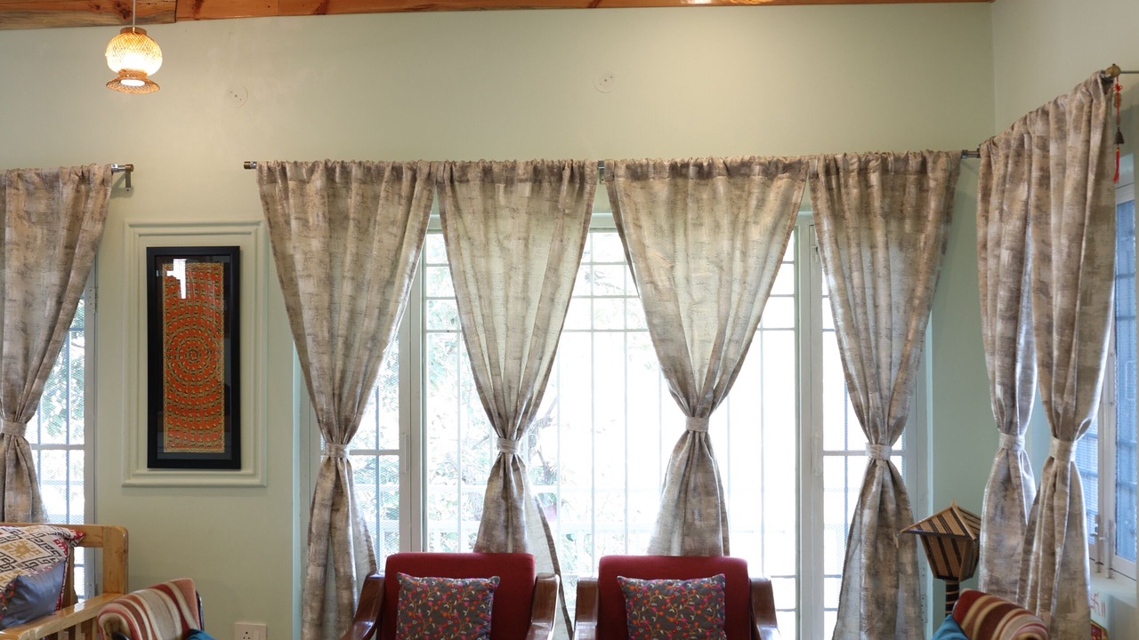 Photo of Livingroom in Tehri