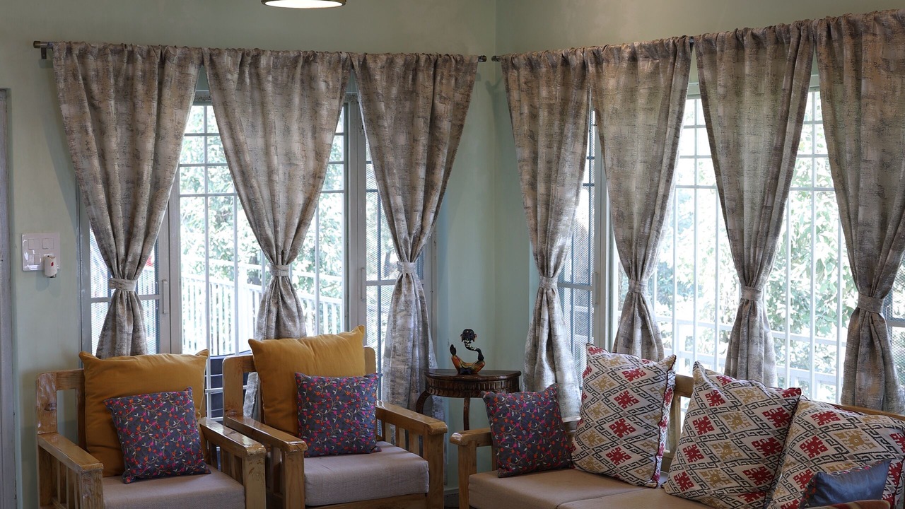 Photo of Livingroom in Tehri