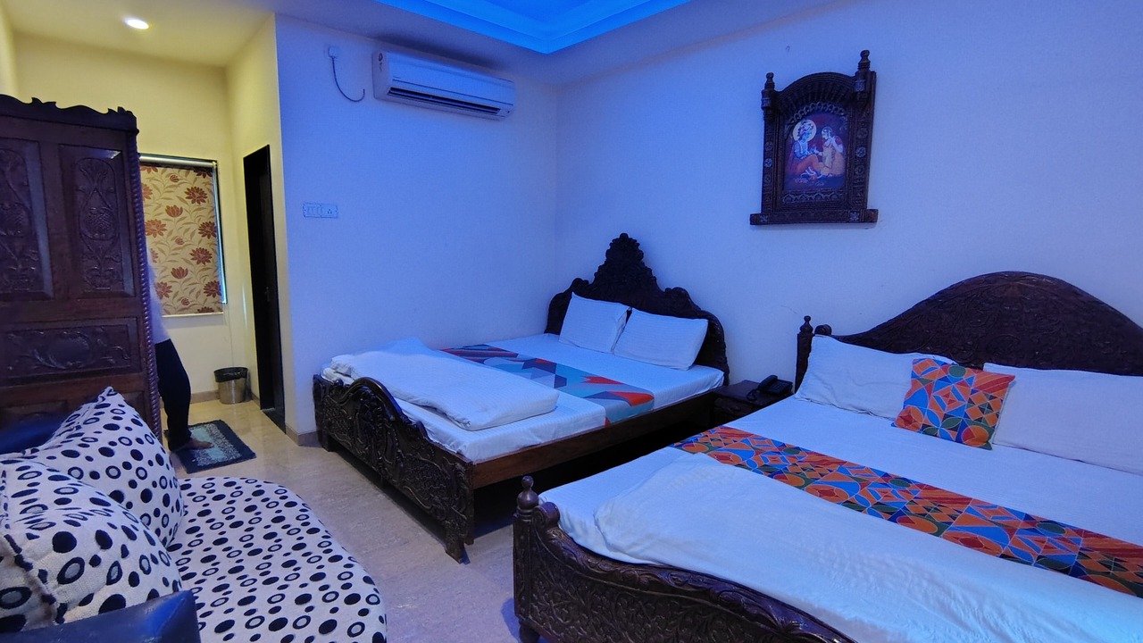 Photo of Bedroom in Shirdi