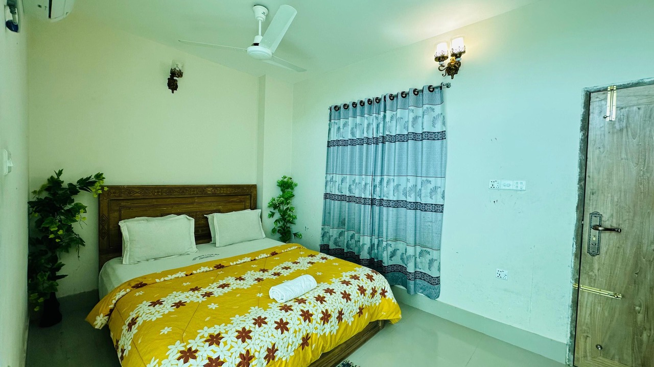 Photo of Bedroom in Latachapli