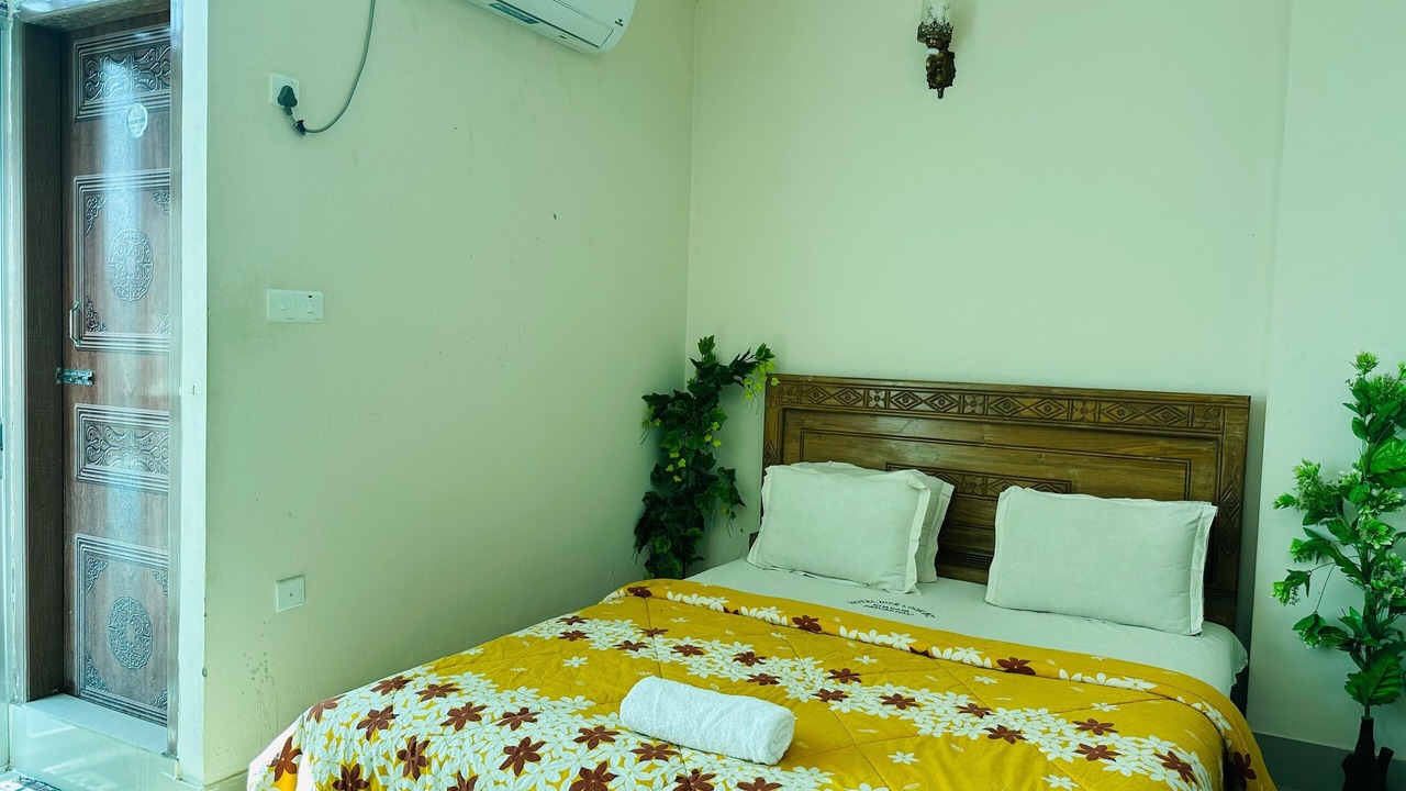 Photo of Bedroom in Latachapli