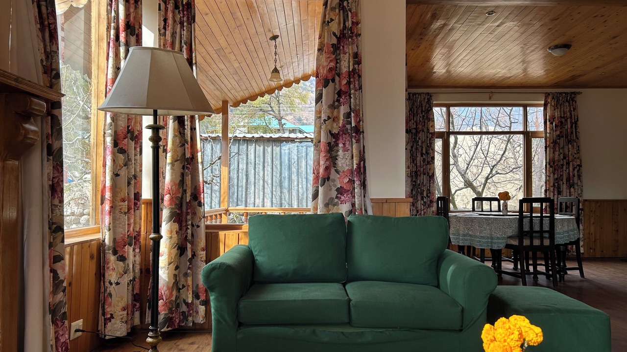 Photo of Livingroom in Manali