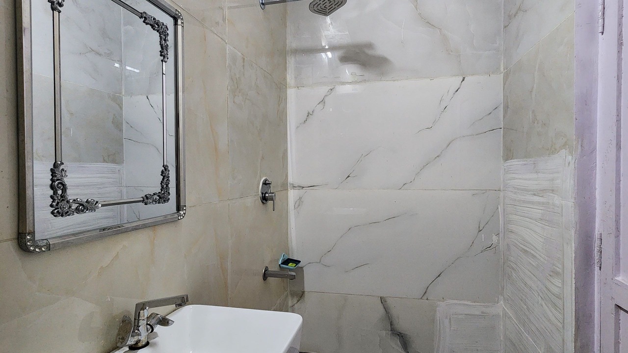 Photo of Bathroom in Dariyaganj