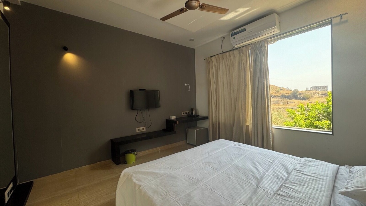 Photo of Bedroom in Lonavala