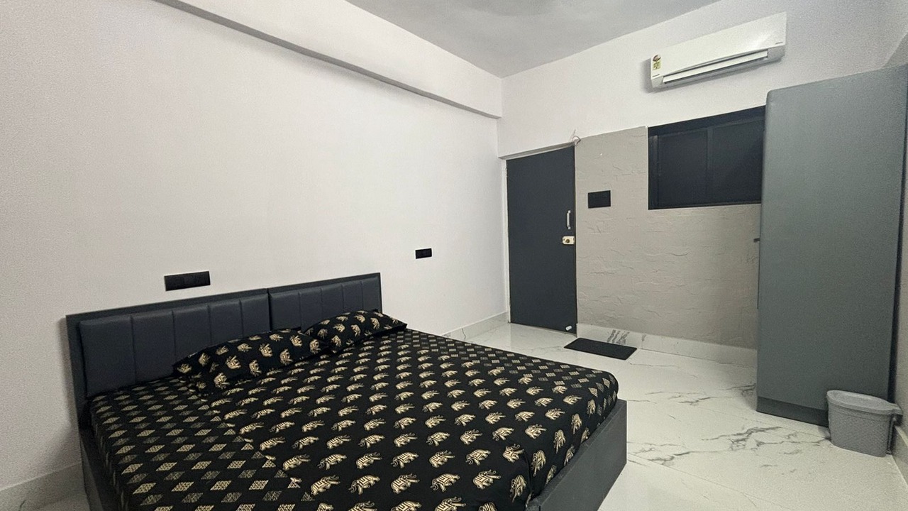 Photo of Bedroom in J B Nagar