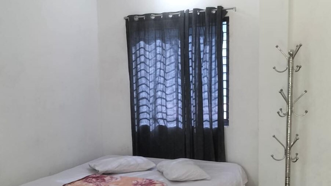 Photo of Bedroom in Saint Martin's Island