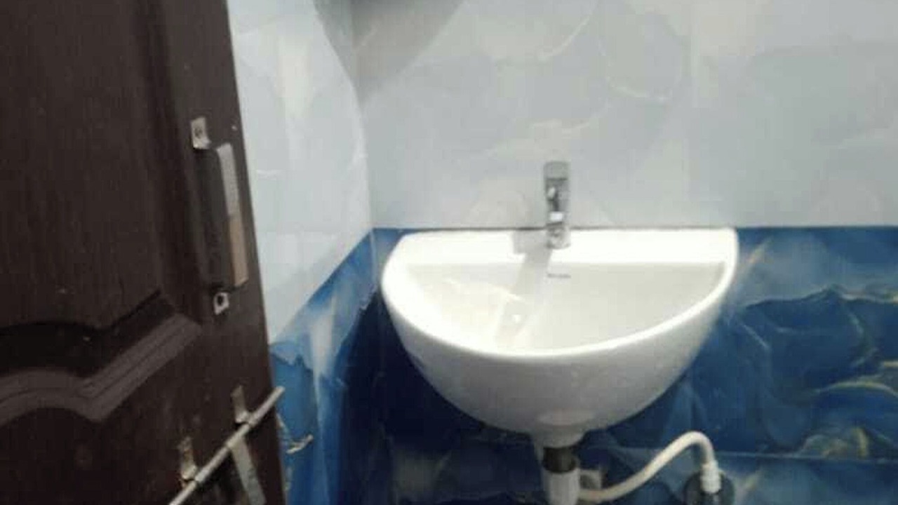Photo of Bathroom in Kothrud