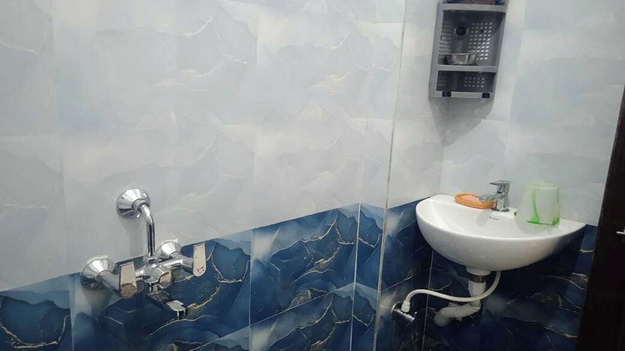 Photo of Bathroom in Kothrud