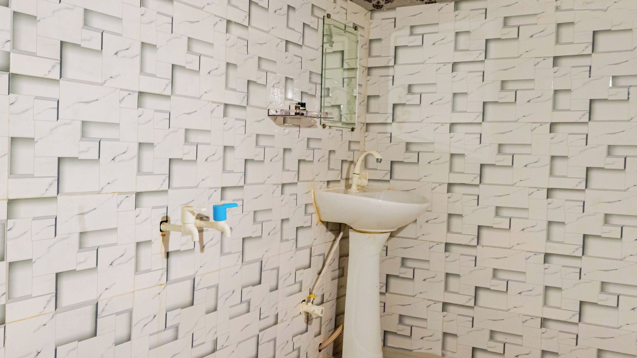 Photo of Bathroom in Sam