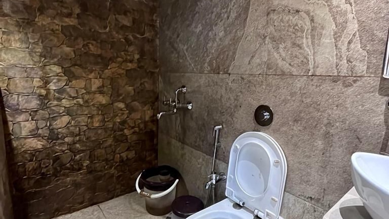 Photo of Bathroom in Kune Village