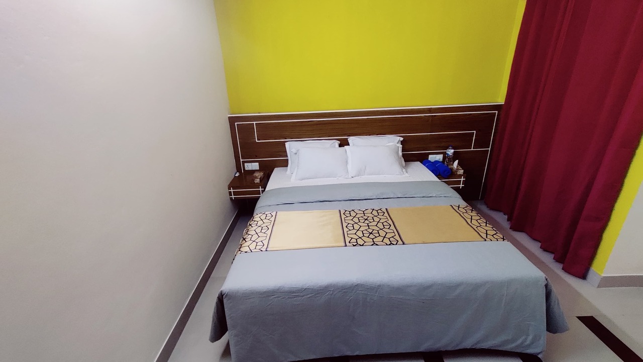 Photo of Bedroom in Latachapli