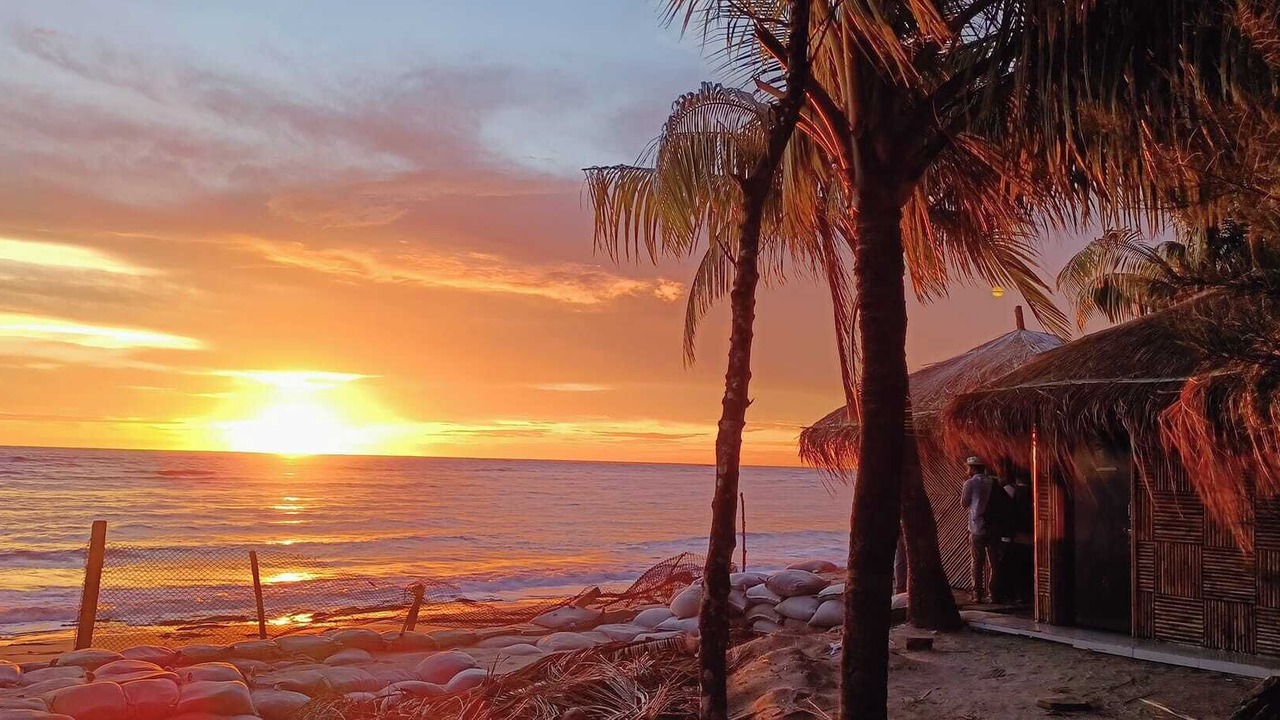Photo of Others in Saint Martin's Island