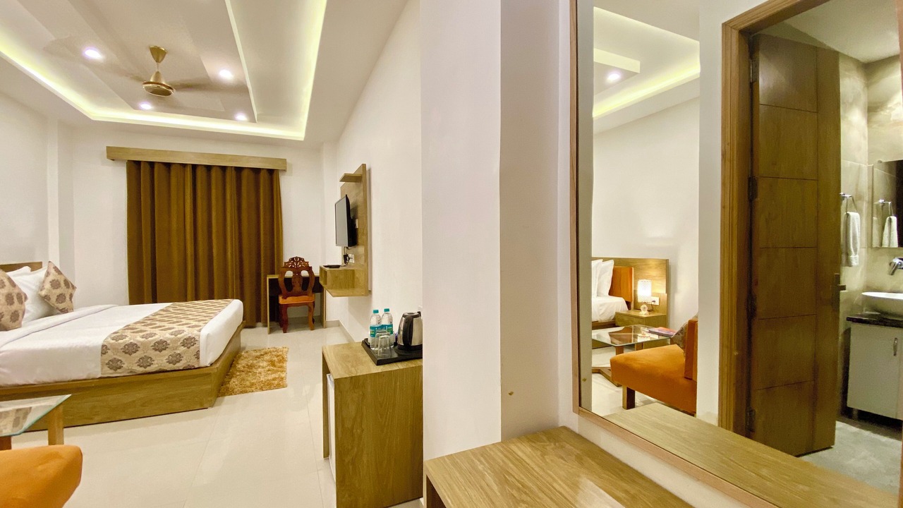 Photo of Bedroom in Tapovan