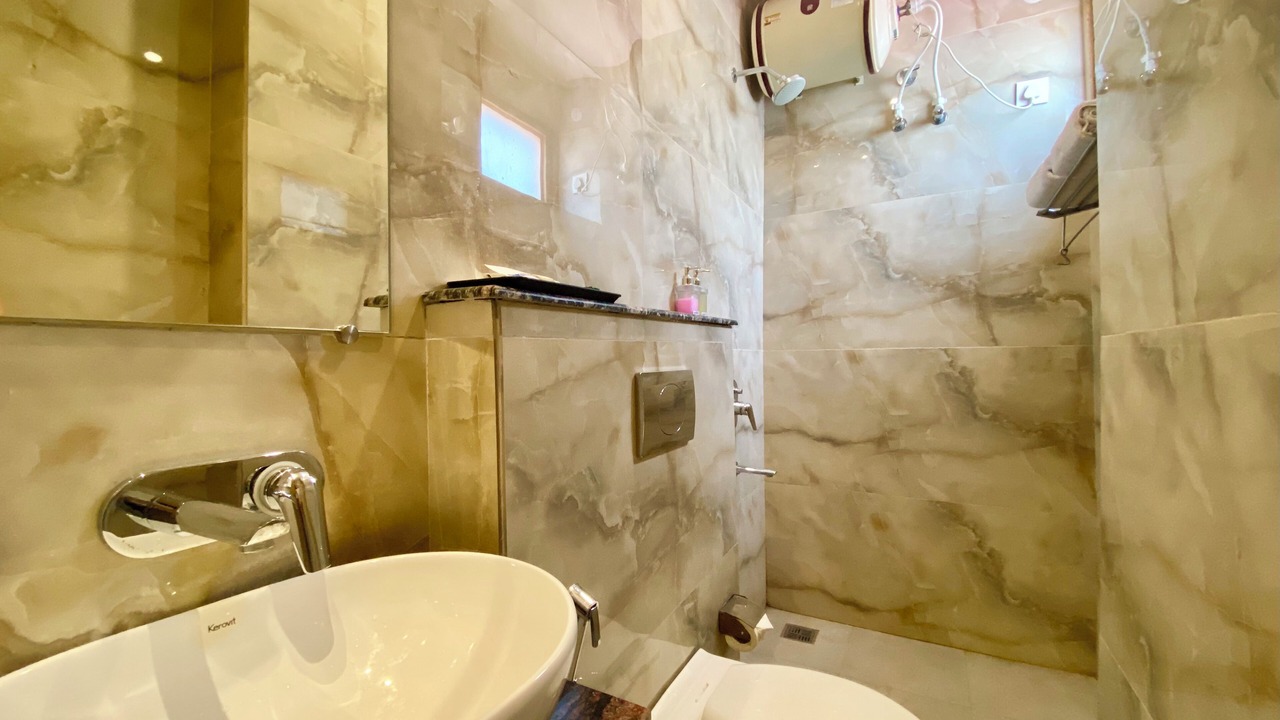 Photo of Bathroom in Tapovan