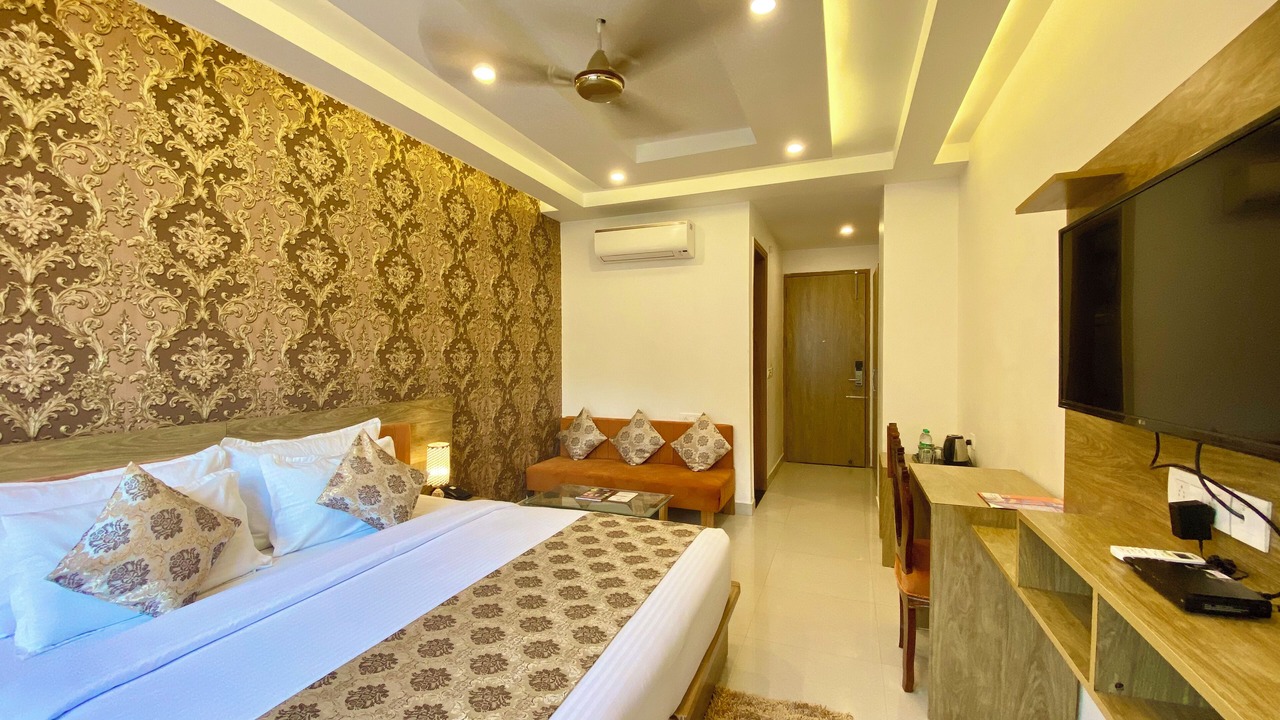 Photo of Bedroom in Tapovan