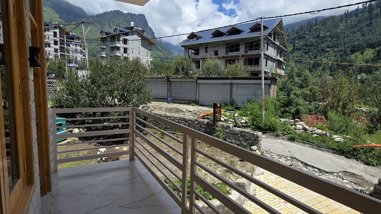 Photo of Patio Balcony in Burwa