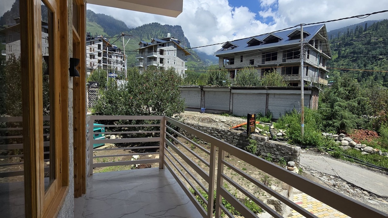 Photo of Patio Balcony in Burwa
